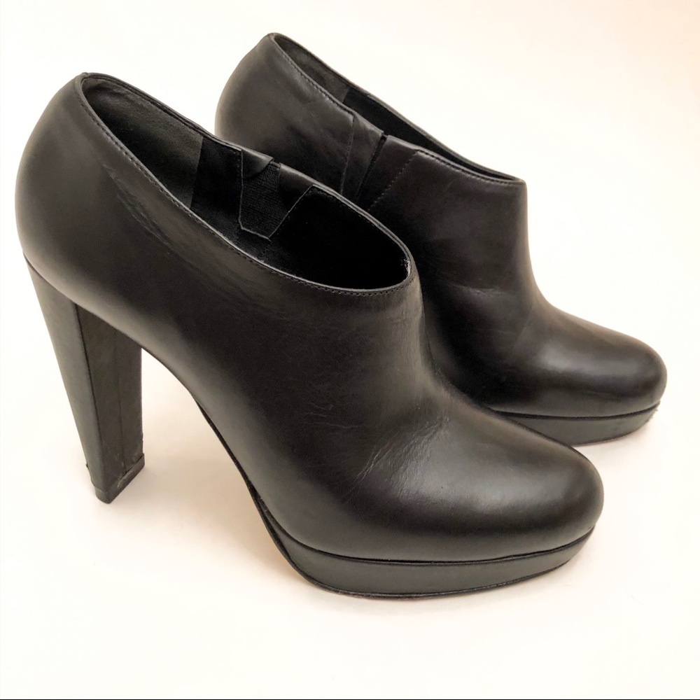 SOLD Cole Haan Leather Stilettos in Black EUC 6.5 - Picture 1 of 7